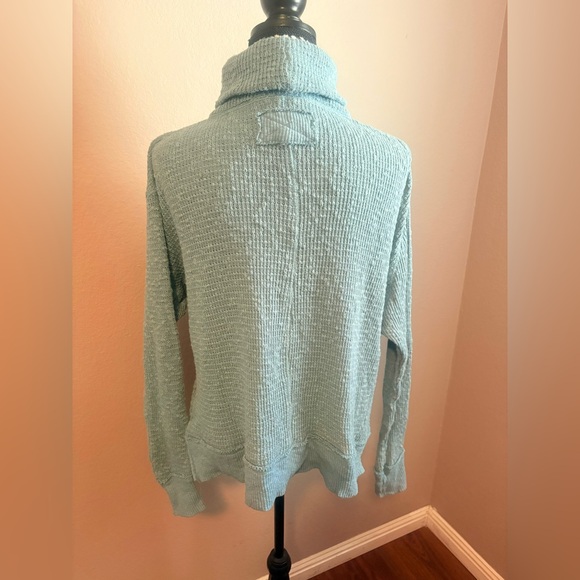 WE THE FREE Tommy Turtle Sweater - Picture 7 of 11